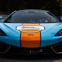 Przejazd McLaren 570GT