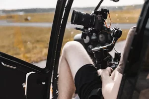 Lot widokowy helikopterem nad Warszawą z filmowaniem - 20 min